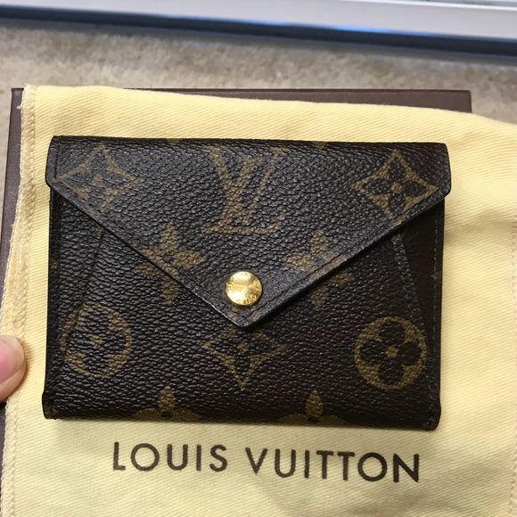 Louis Vuitton Handbags - 💯 Authentic Louis Vuitton Origami wallet